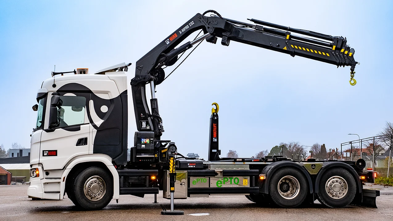 Loader crane load handling and warehouse unloading in Aylesbury